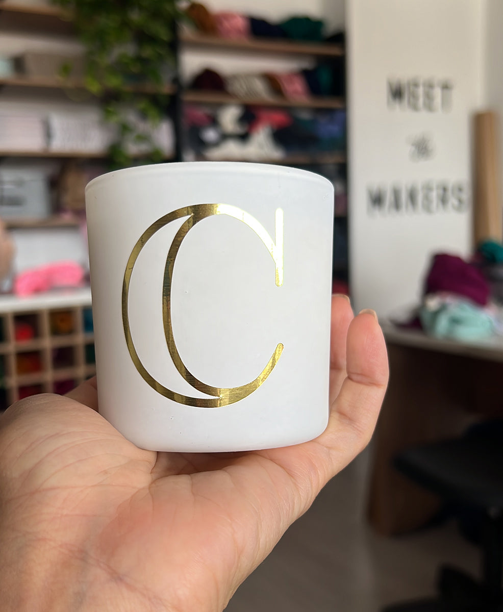Vela com inicial personalizada