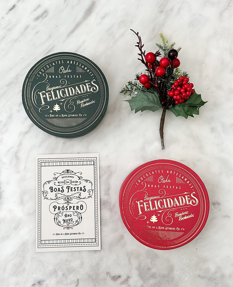 Caixa Redonda Felicidades com Bombons de Brigadeiro