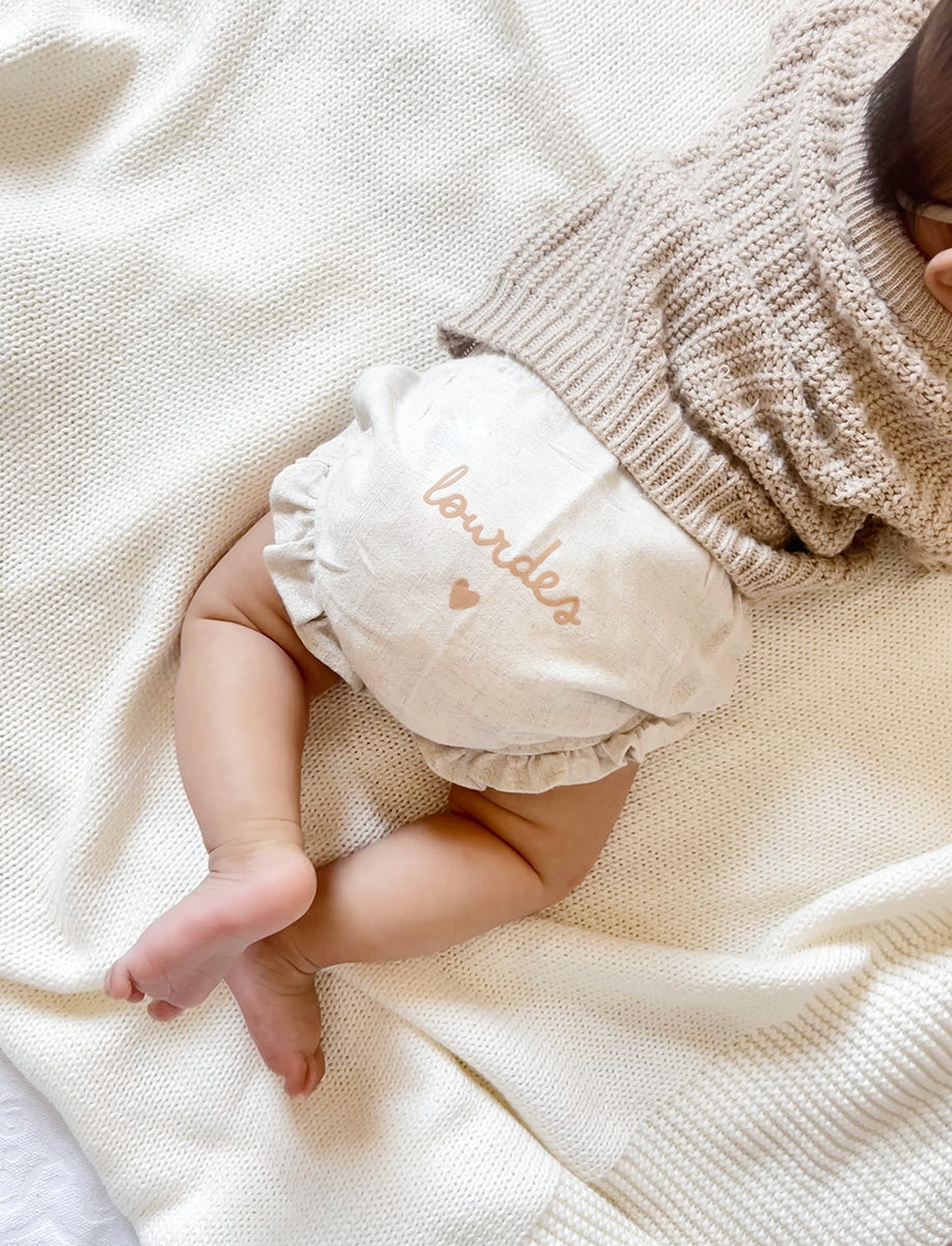 Tapa Fraldas Linho com babadinho Cru