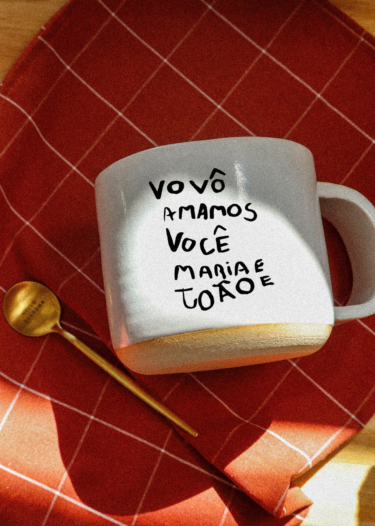 Caneca grande em cerâmica com personalização